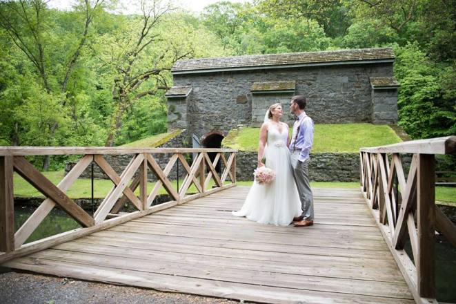 Hagley Fantail Bridge bride groom