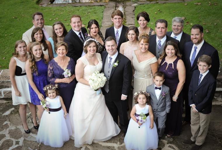 kerry-harrison-knox-bridal-party-and-family